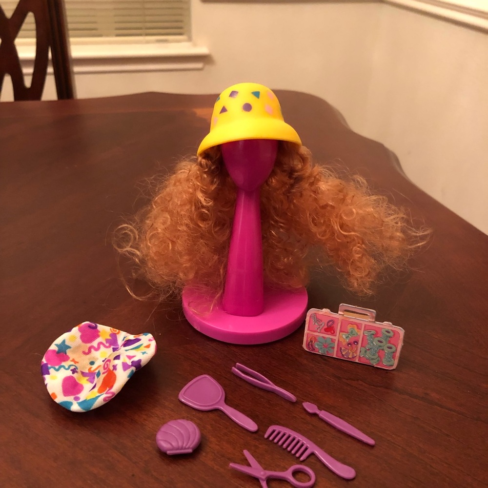 Barbie Salon Styling Accessories